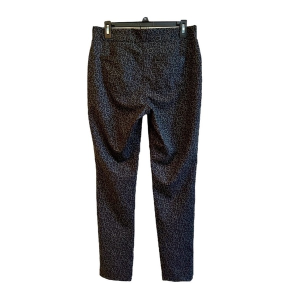 DASH, NWOT, WOMENS, GREY & BLACK, STRETCH, LEOPARD PRINT, PULL-ON PANTS. SIZE M - Picture 3 of 6